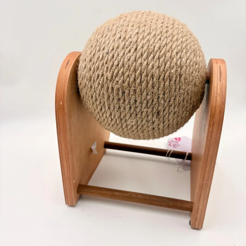 For Pets Only Heart Wooden Cat Scratching Post Sisal Rope Rotating Ball New